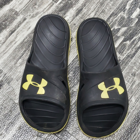 Under Armour Other - UNDER ARMOUR SLIDES, SIZE 9